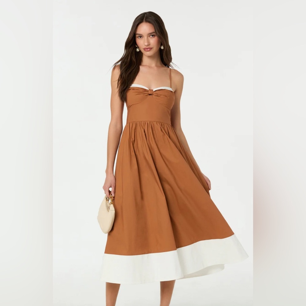 ASTR the Label Contrast Sweetheart Midi Dress – Size Small (SOLD OUT SIZE!)